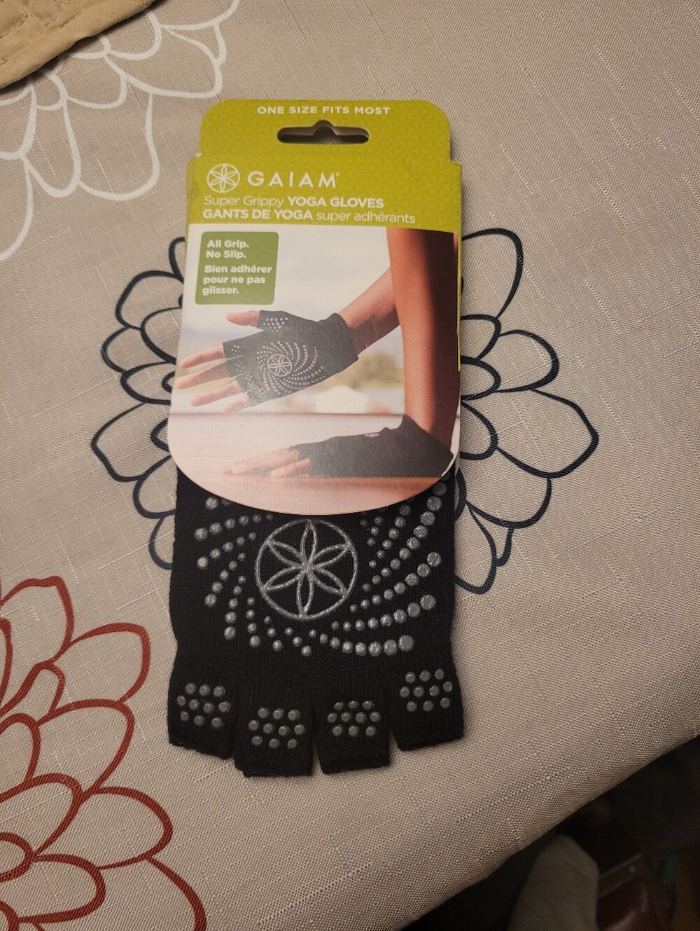 GAIAM Black Fingerless Super Grippy Yoga Gloves